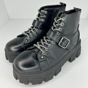 Forever 21 Womens Black Chunky Platform Boots LaceUp RoundToe BlockHeel  Size 6